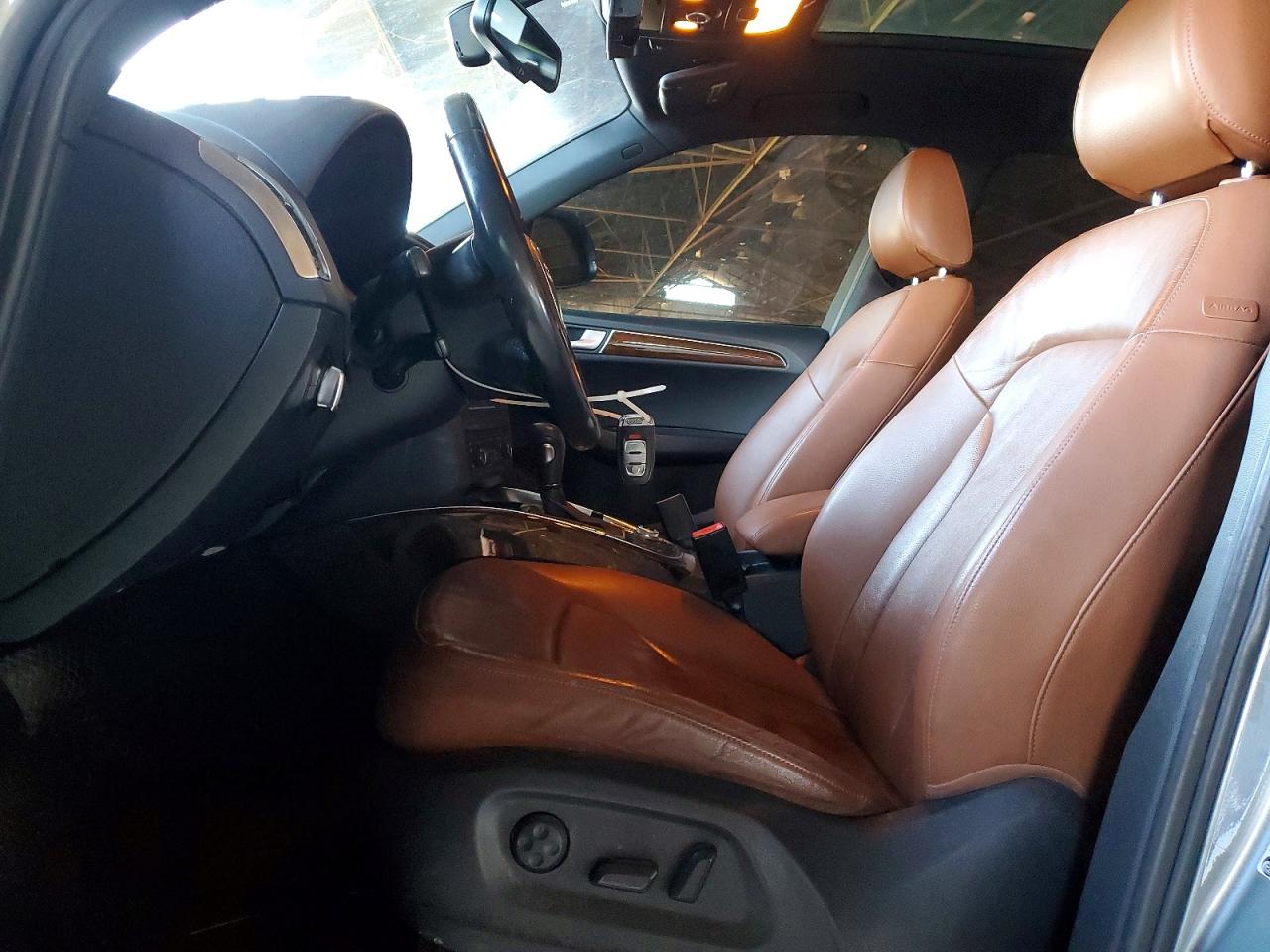 2011 AUDI Q5 PREMIUM PLUS photo 13