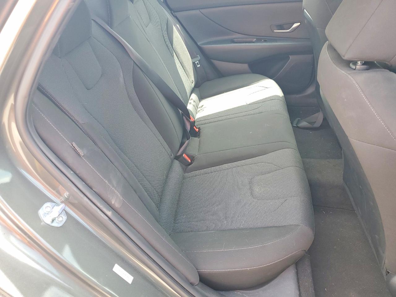2025 HYUNDAI ELANTRA SE photo 28