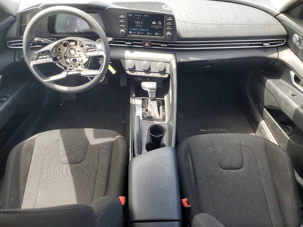 2025 HYUNDAI ELANTRA SE photo 22