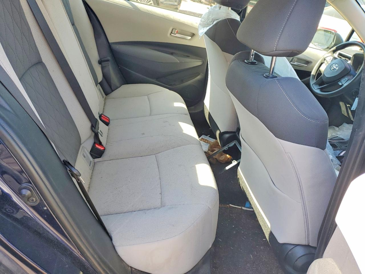 2020 TOYOTA COROLLA LE photo 19