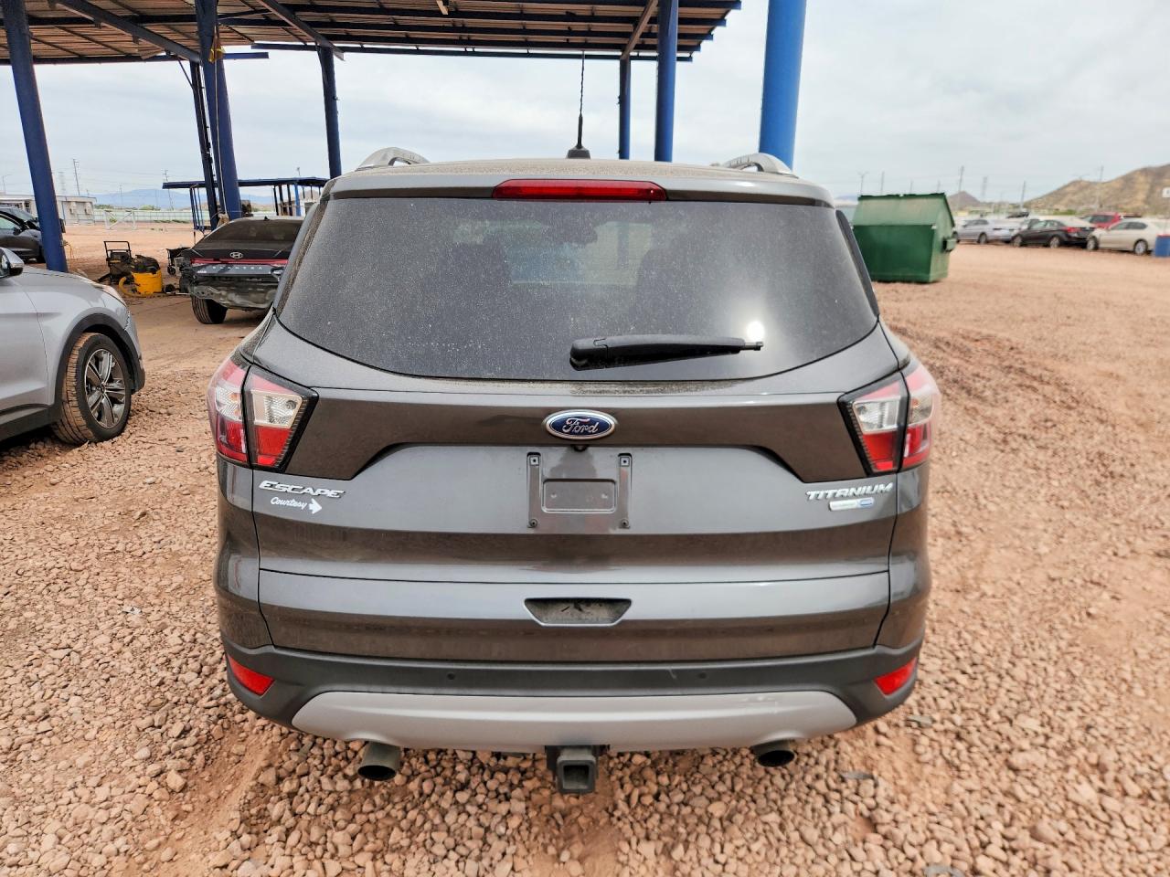 2017 FORD ESCAPE TITANIUM photo 6