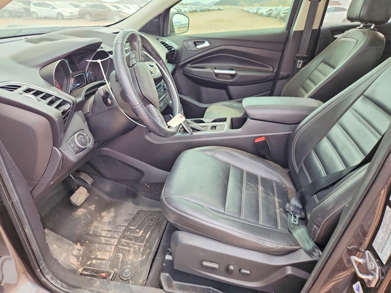 2017 FORD ESCAPE TITANIUM photo 7
