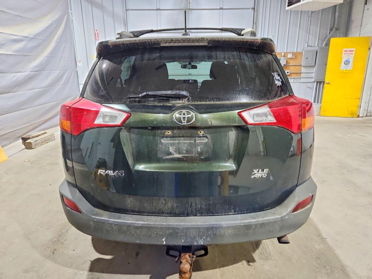 2013 TOYOTA RAV4 XLE photo 11