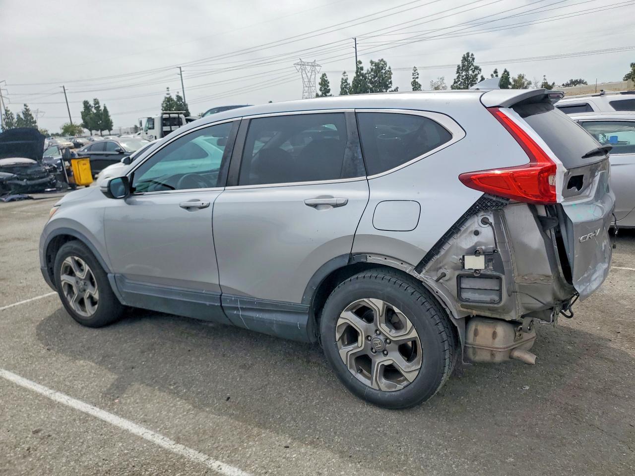 2018 HONDA CR-V EX photo 3