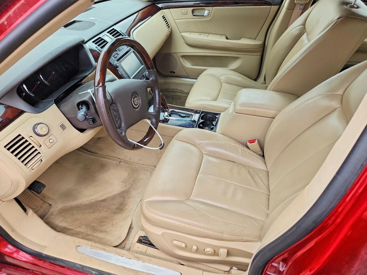 2007 CADILLAC DTS photo 19