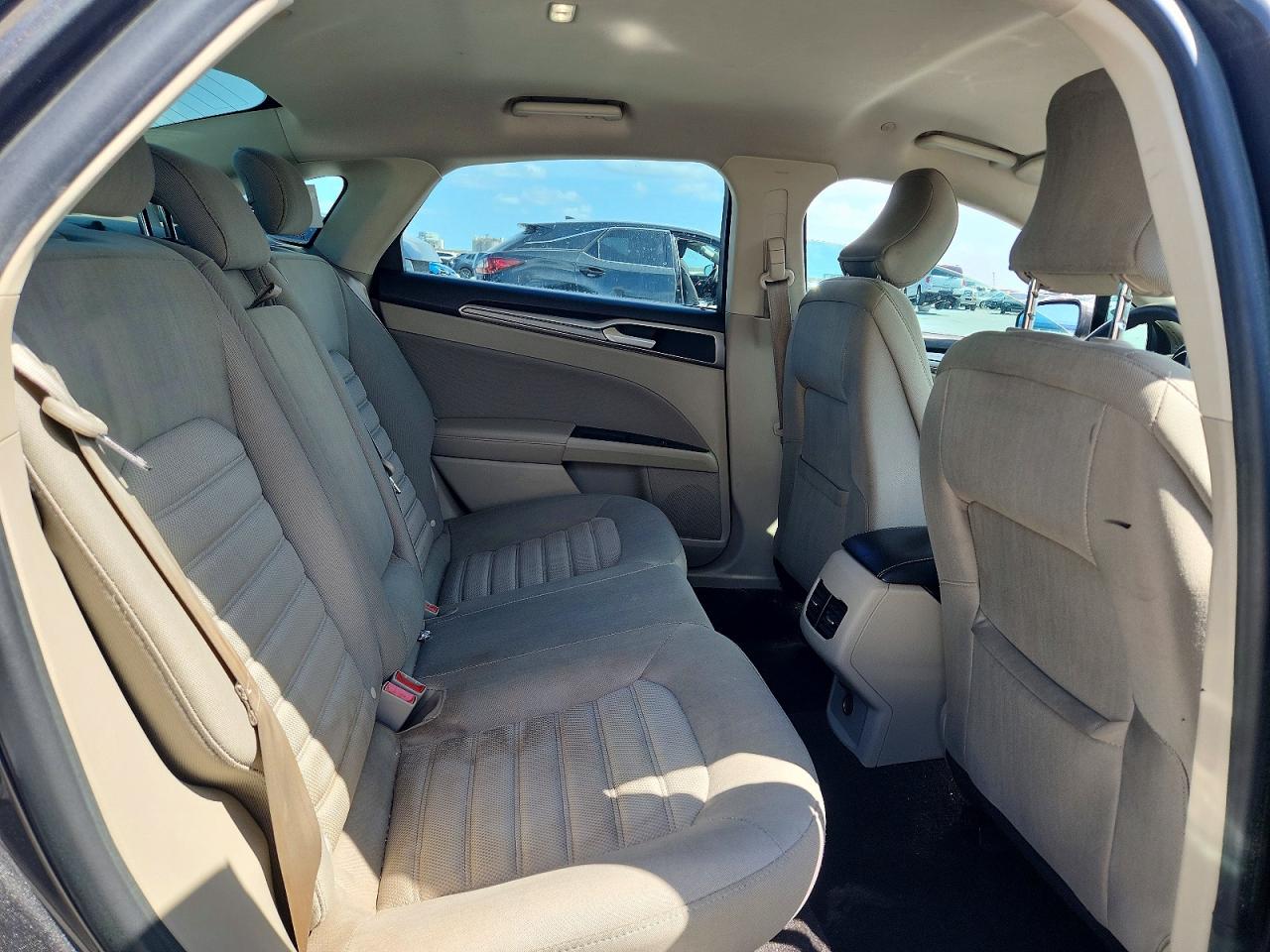 2019 FORD FUSION SE photo 19