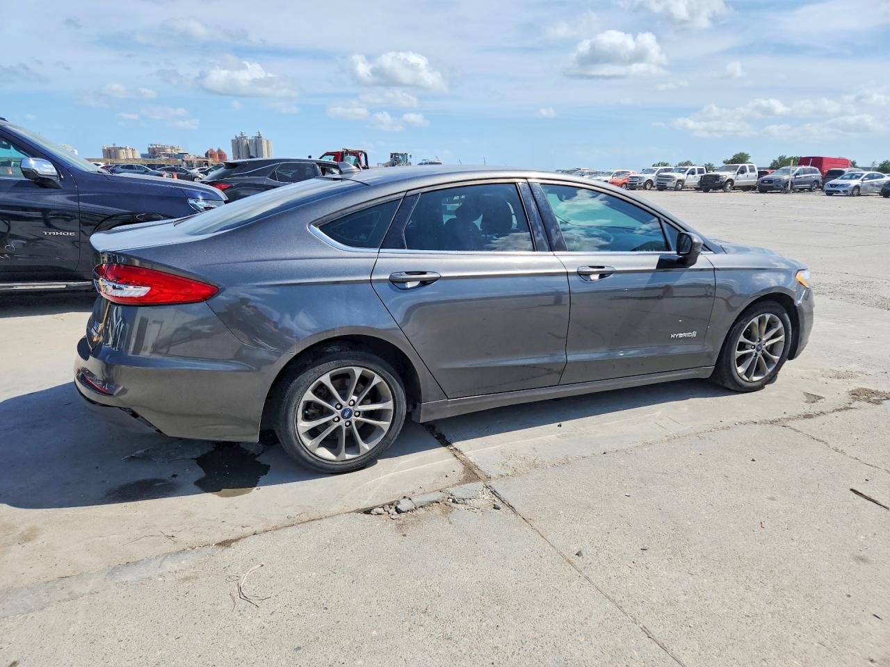 2019 FORD FUSION SE photo 5