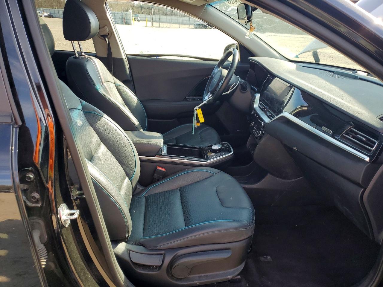 2022 KIA NIRO EX PREMIUM photo 13