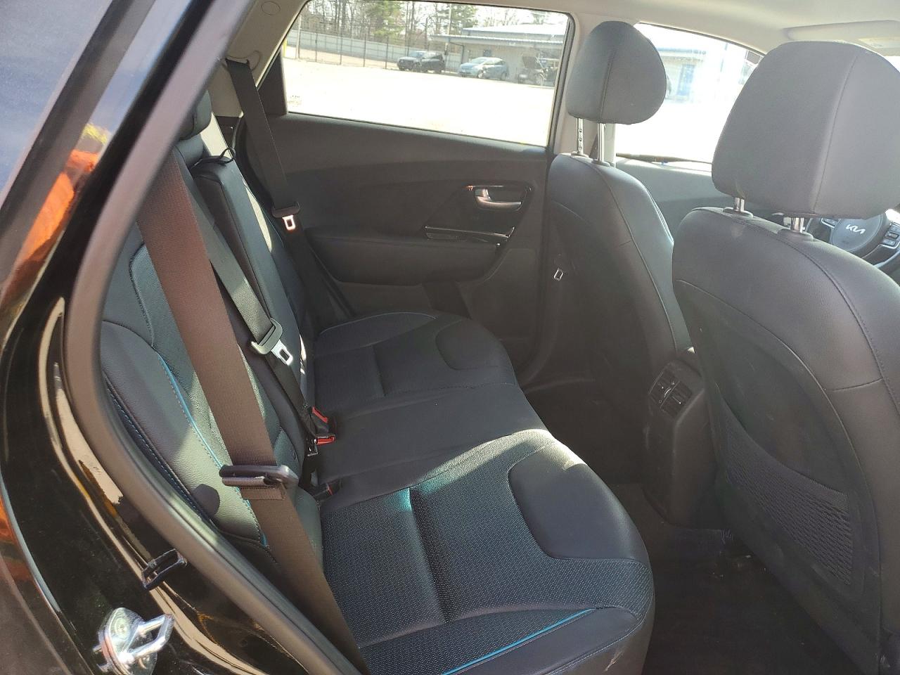 2022 KIA NIRO EX PREMIUM photo 21