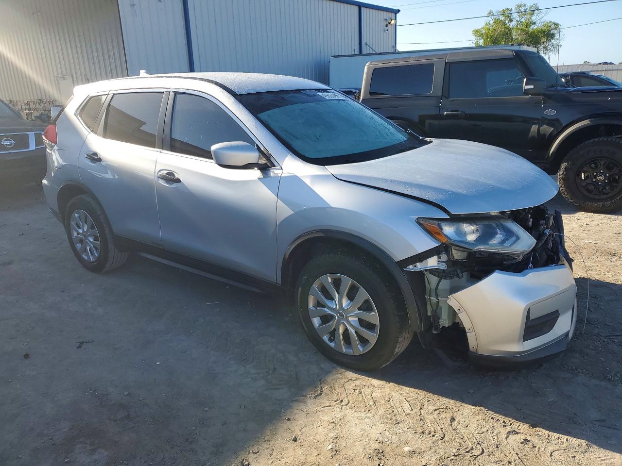 2017 NISSAN ROGUE S photo 10
