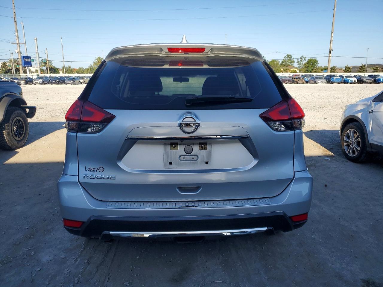 2017 NISSAN ROGUE S photo 16