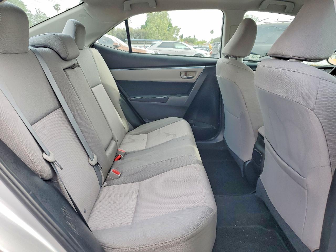 2015 TOYOTA COROLLA LE photo 19