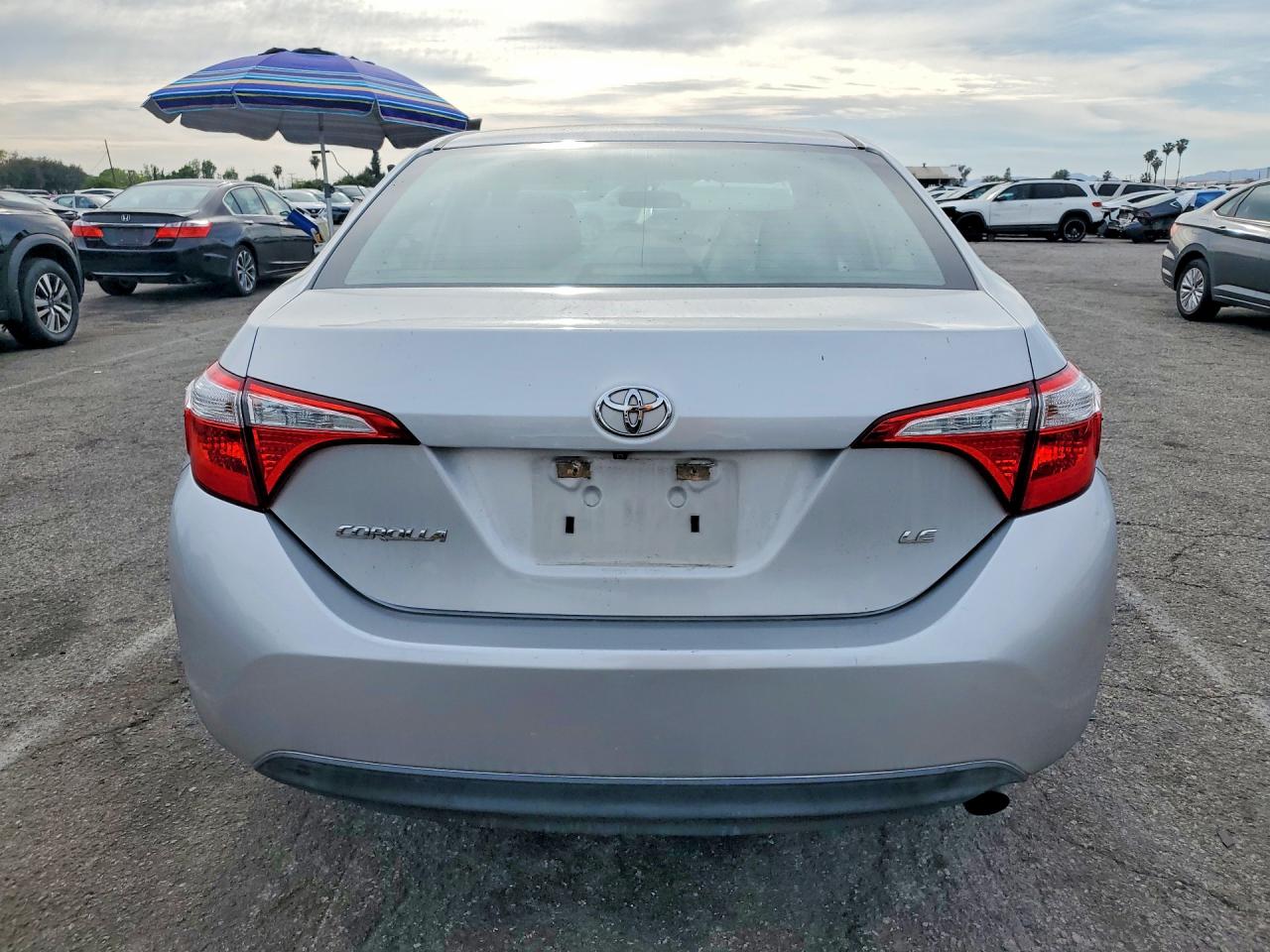 2015 TOYOTA COROLLA LE photo 11