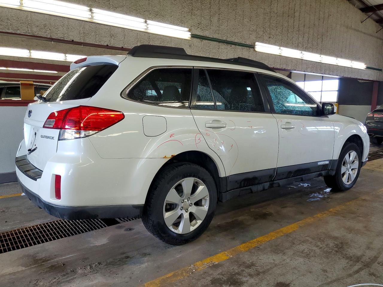 2010 SUBARU OUTBACK 2.5I LIMITED photo 5