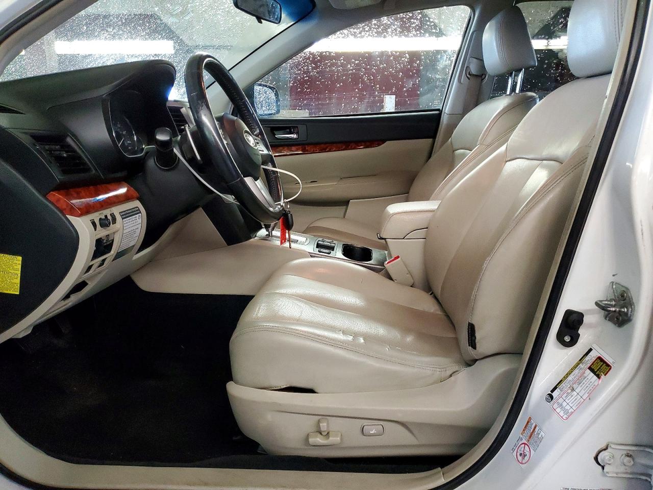 2010 SUBARU OUTBACK 2.5I LIMITED photo 13