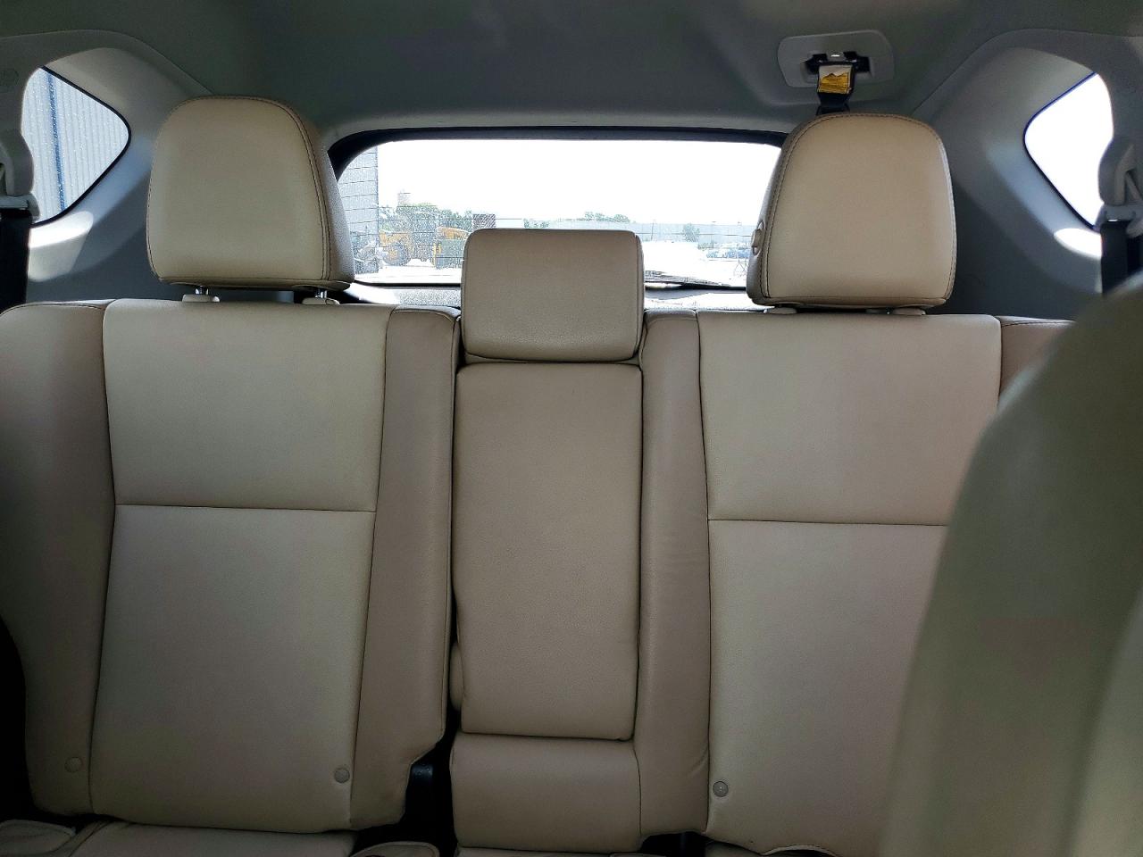 2015 TOYOTA RAV4 LIMITED photo 19