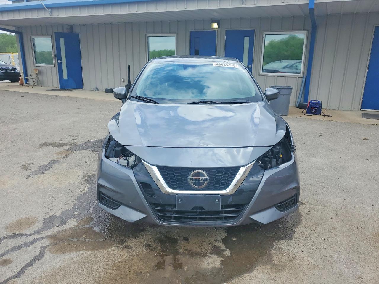 2021 NISSAN VERSA SV photo 9