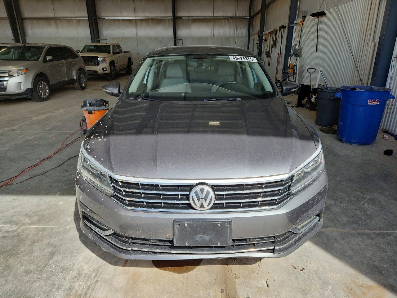 2017 VOLKSWAGEN PASSAT SE photo 13
