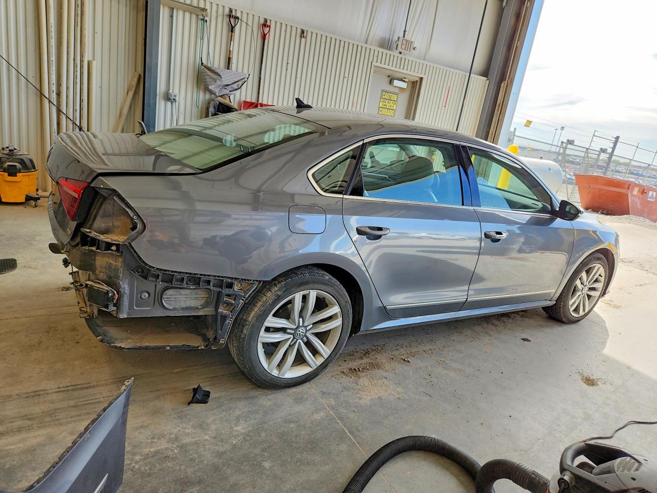 2017 VOLKSWAGEN PASSAT SE photo 7
