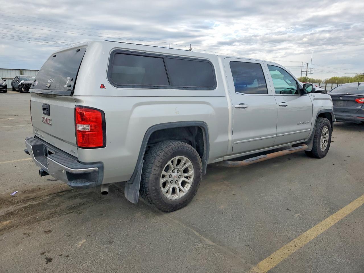 2015 GMC SIERRA K1500 SLE photo 3