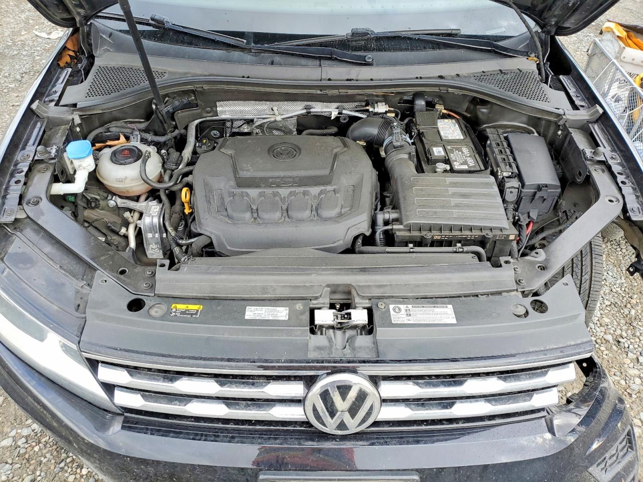 2020 VOLKSWAGEN TIGUAN SE photo 34