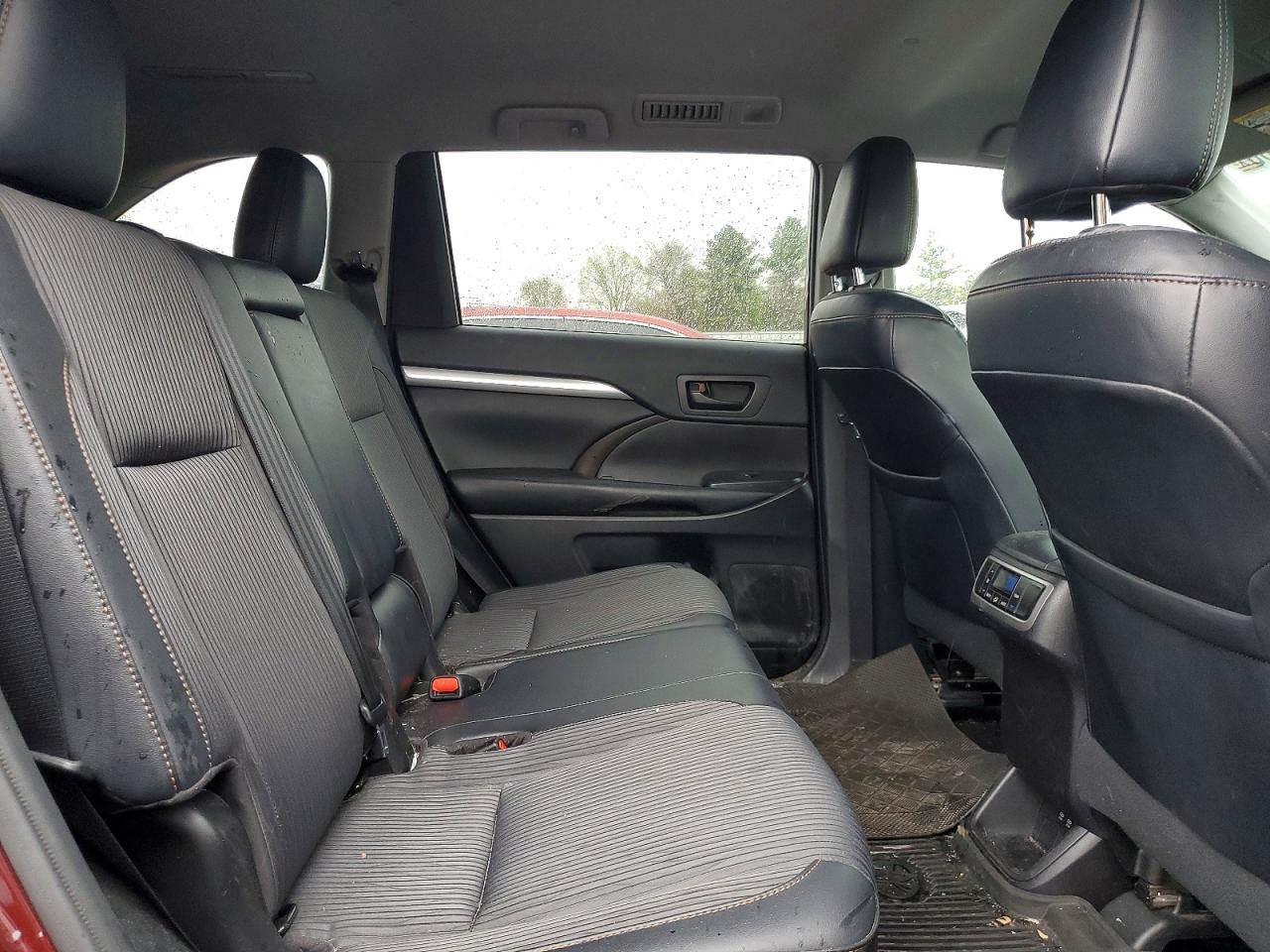 2019 TOYOTA HIGHLANDER LE PLUS photo 21