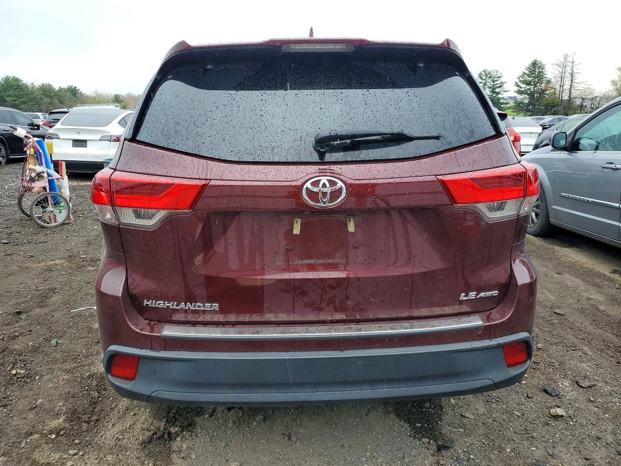 2019 TOYOTA HIGHLANDER LE PLUS photo 11