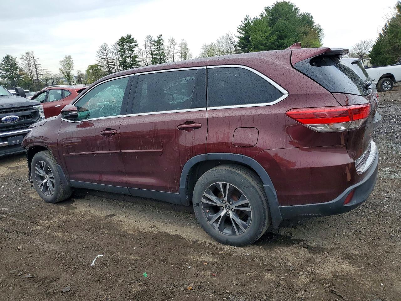 2019 TOYOTA HIGHLANDER LE PLUS photo 3
