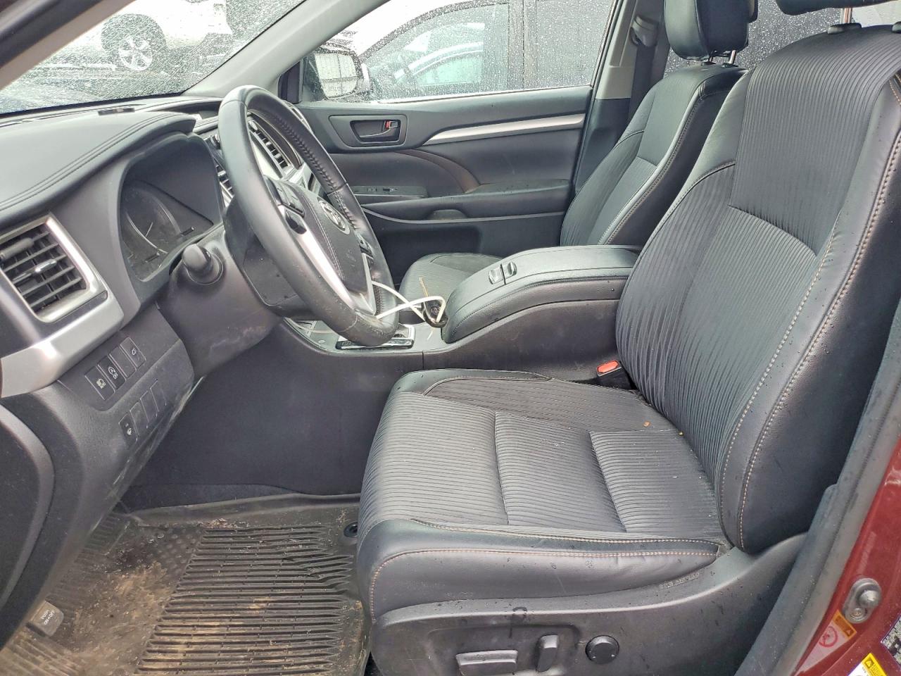2019 TOYOTA HIGHLANDER LE PLUS photo 13