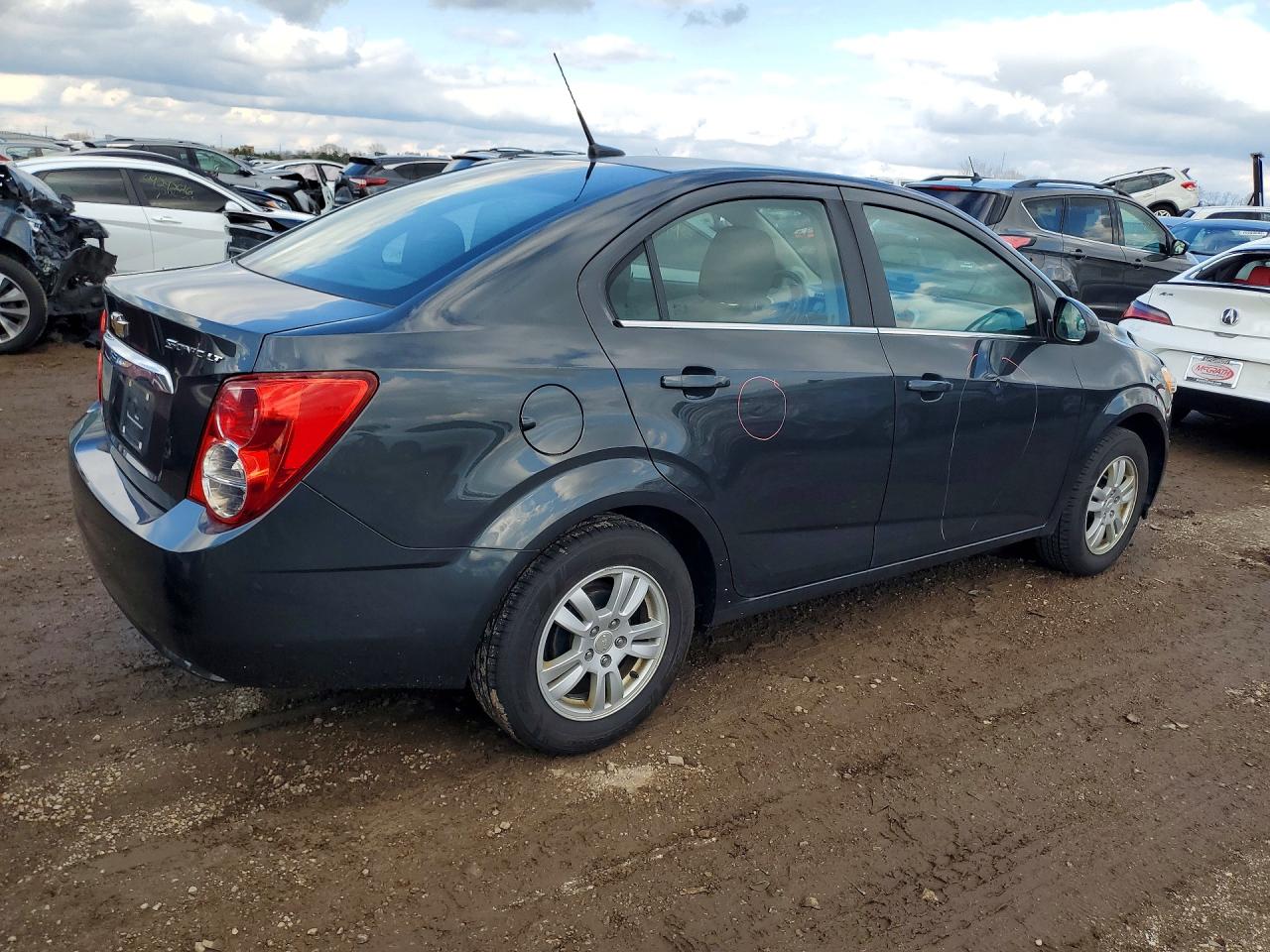2014 CHEVROLET SONIC LT photo 5