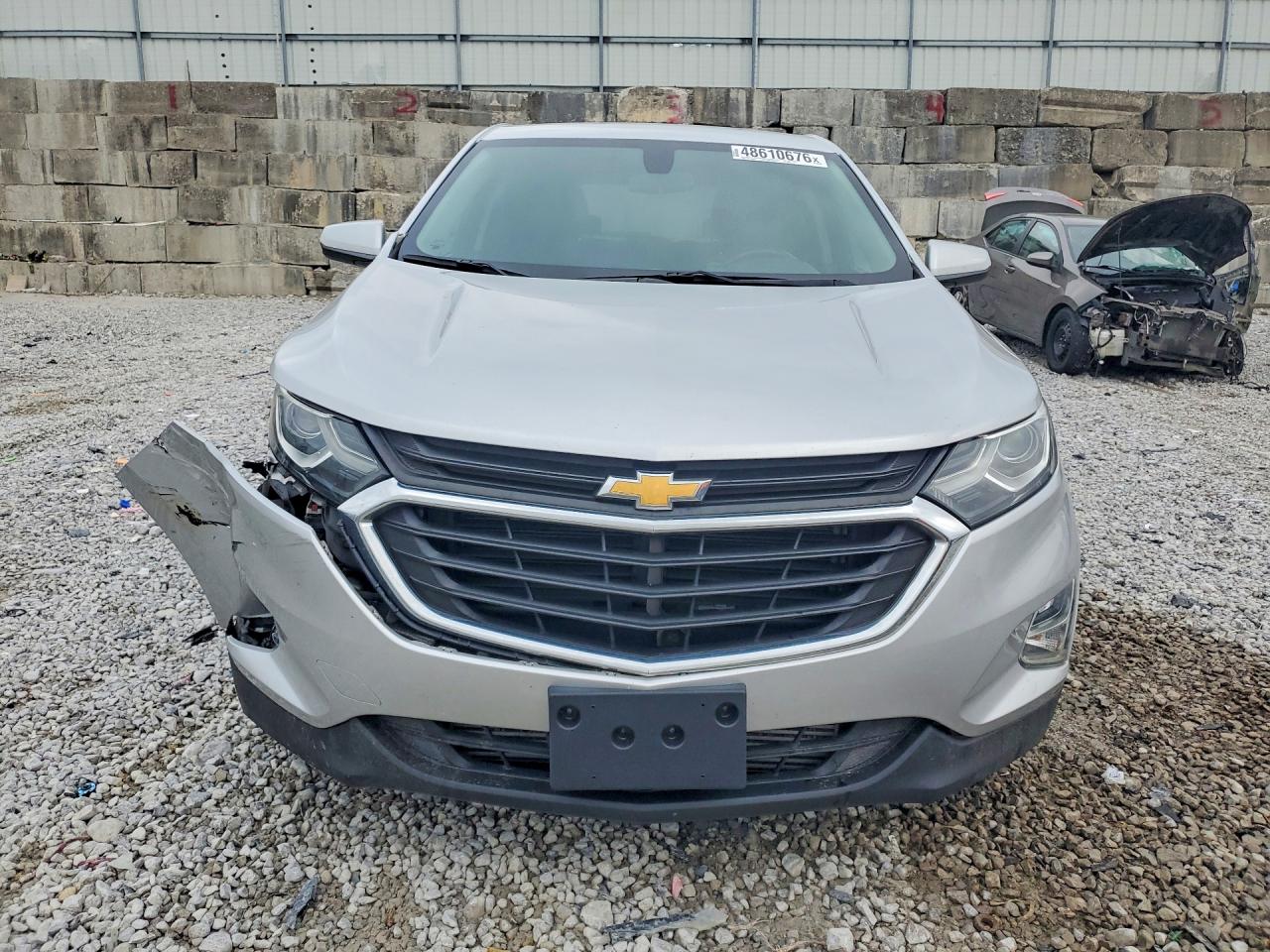 2018 CHEVROLET EQUINOX LT photo 5