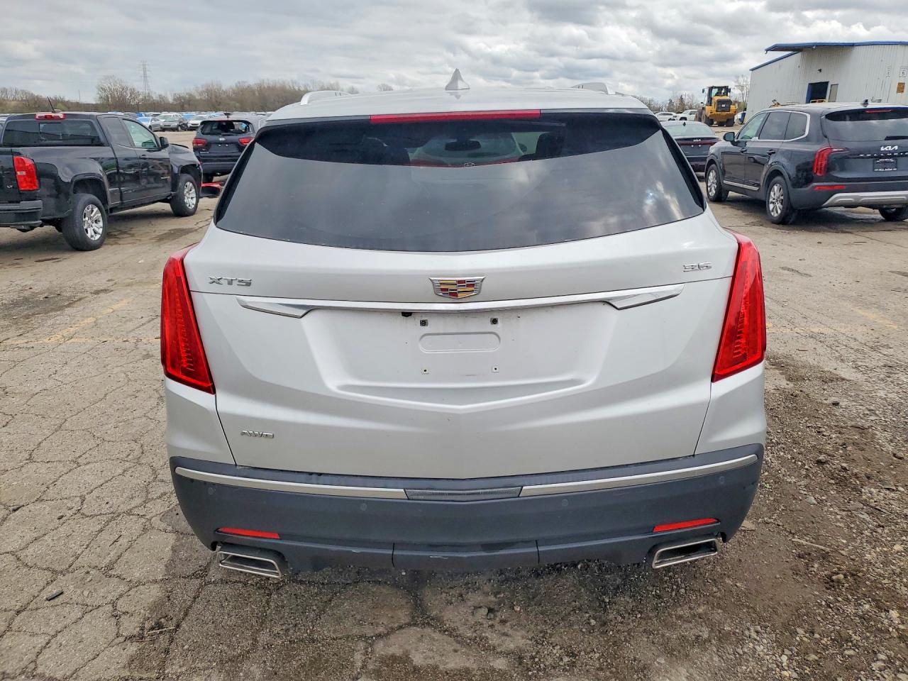2018 CADILLAC XT5 LUXURY photo 6