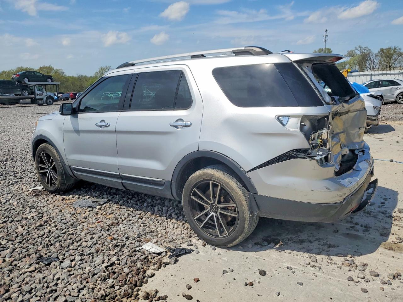 2014 FORD EXPLORER XLT photo 2