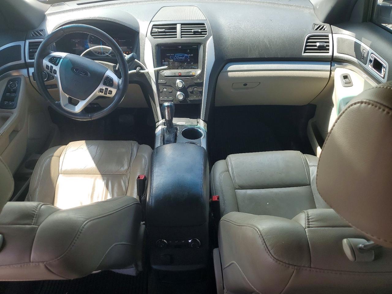 2014 FORD EXPLORER XLT photo 8
