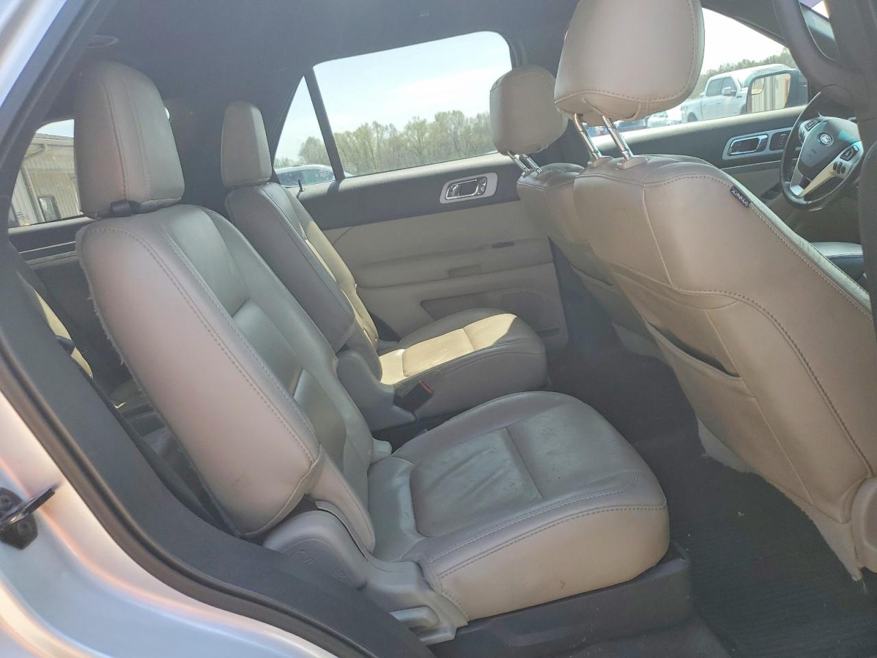 2014 FORD EXPLORER XLT photo 10
