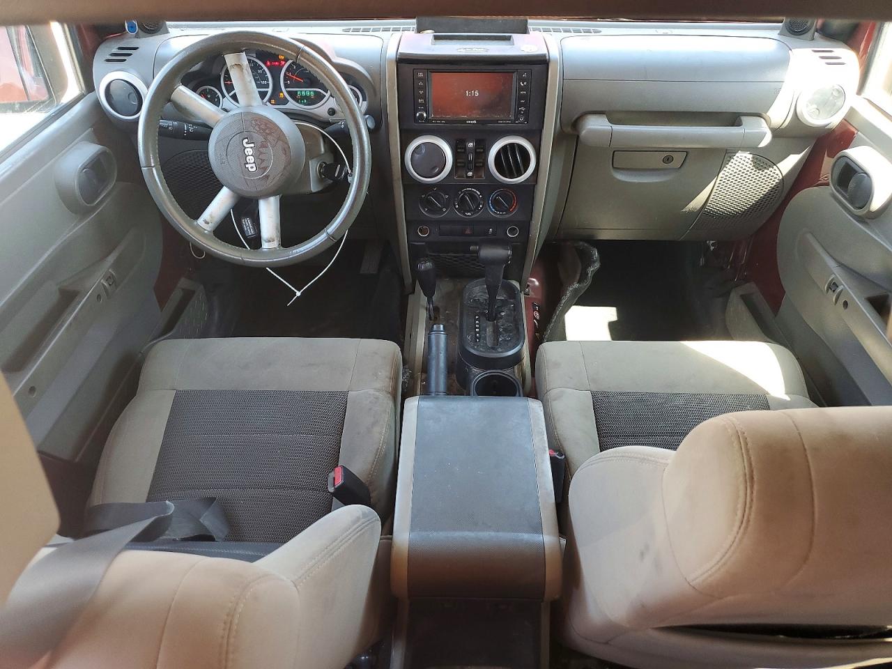 2010 JEEP WRANGLER UNLIMITED SAHARA photo 15