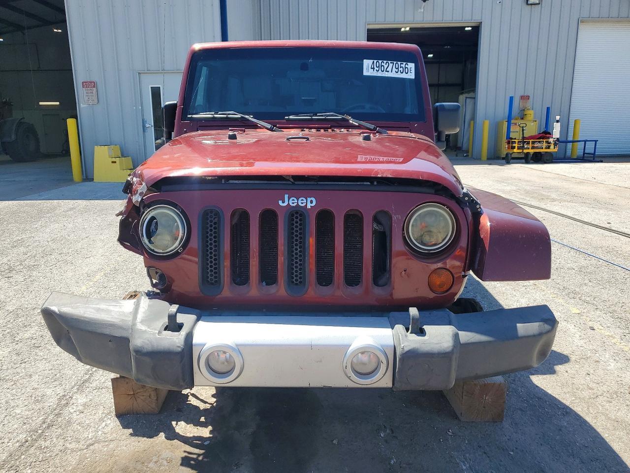 2010 JEEP WRANGLER UNLIMITED SAHARA photo 9