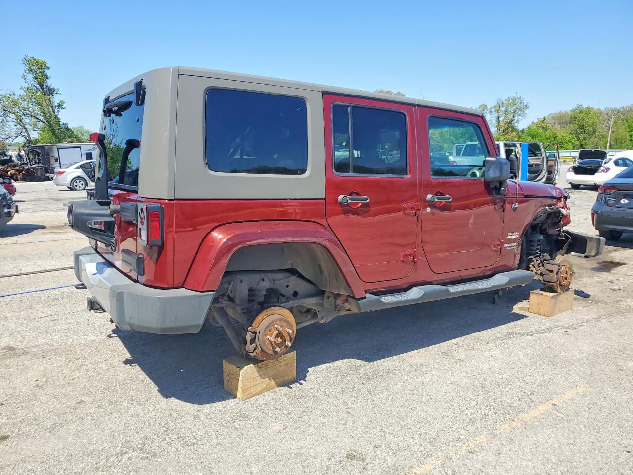 2010 JEEP WRANGLER UNLIMITED SAHARA photo 5