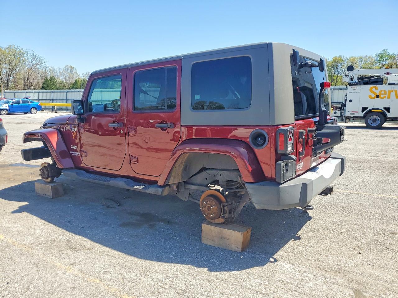 2010 JEEP WRANGLER UNLIMITED SAHARA photo 3