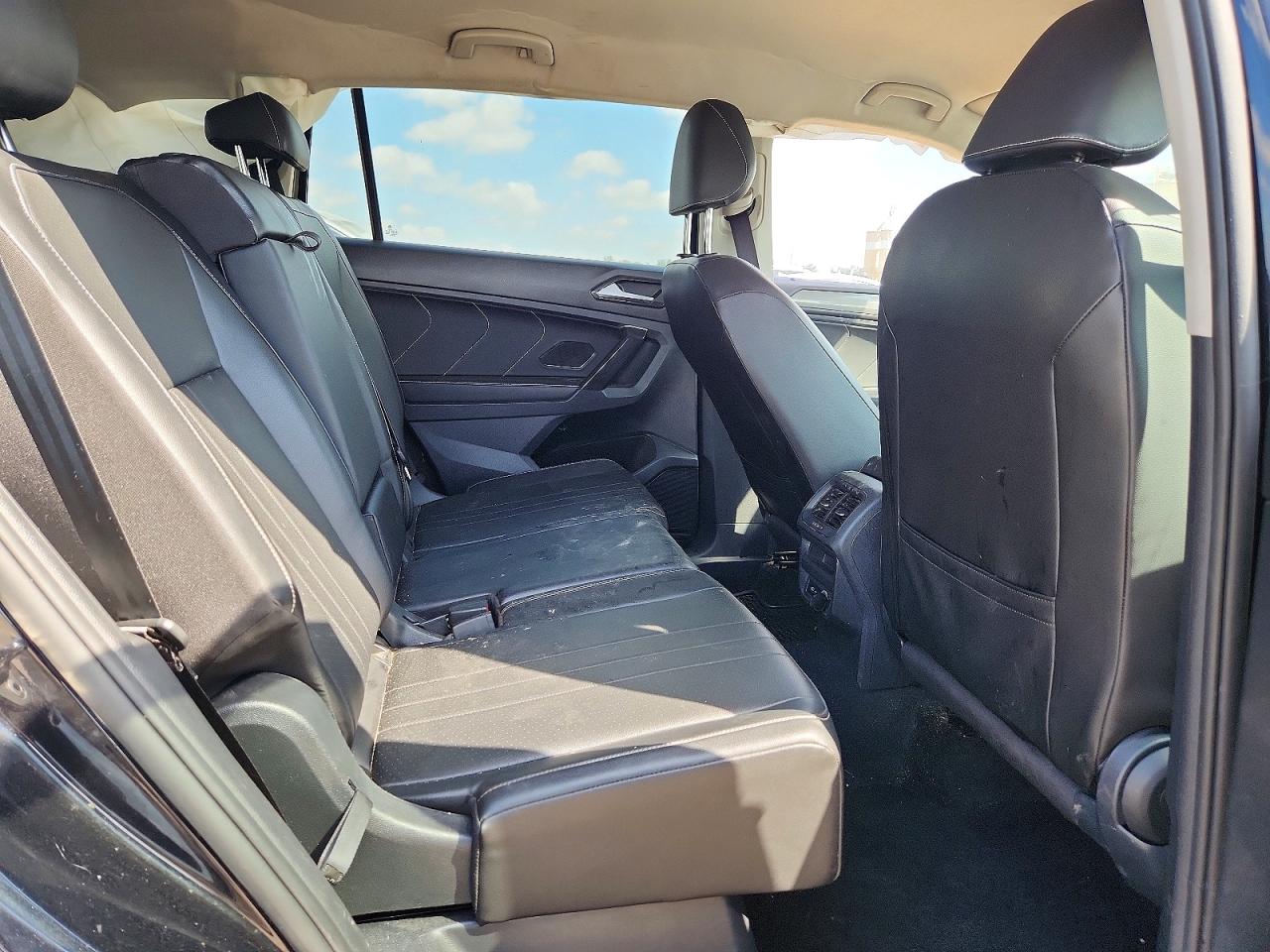 2024 VOLKSWAGEN TIGUAN SE photo 31