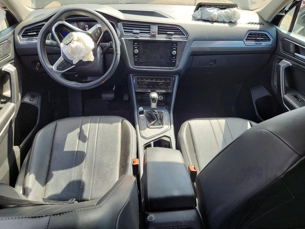 2024 VOLKSWAGEN TIGUAN SE photo 22