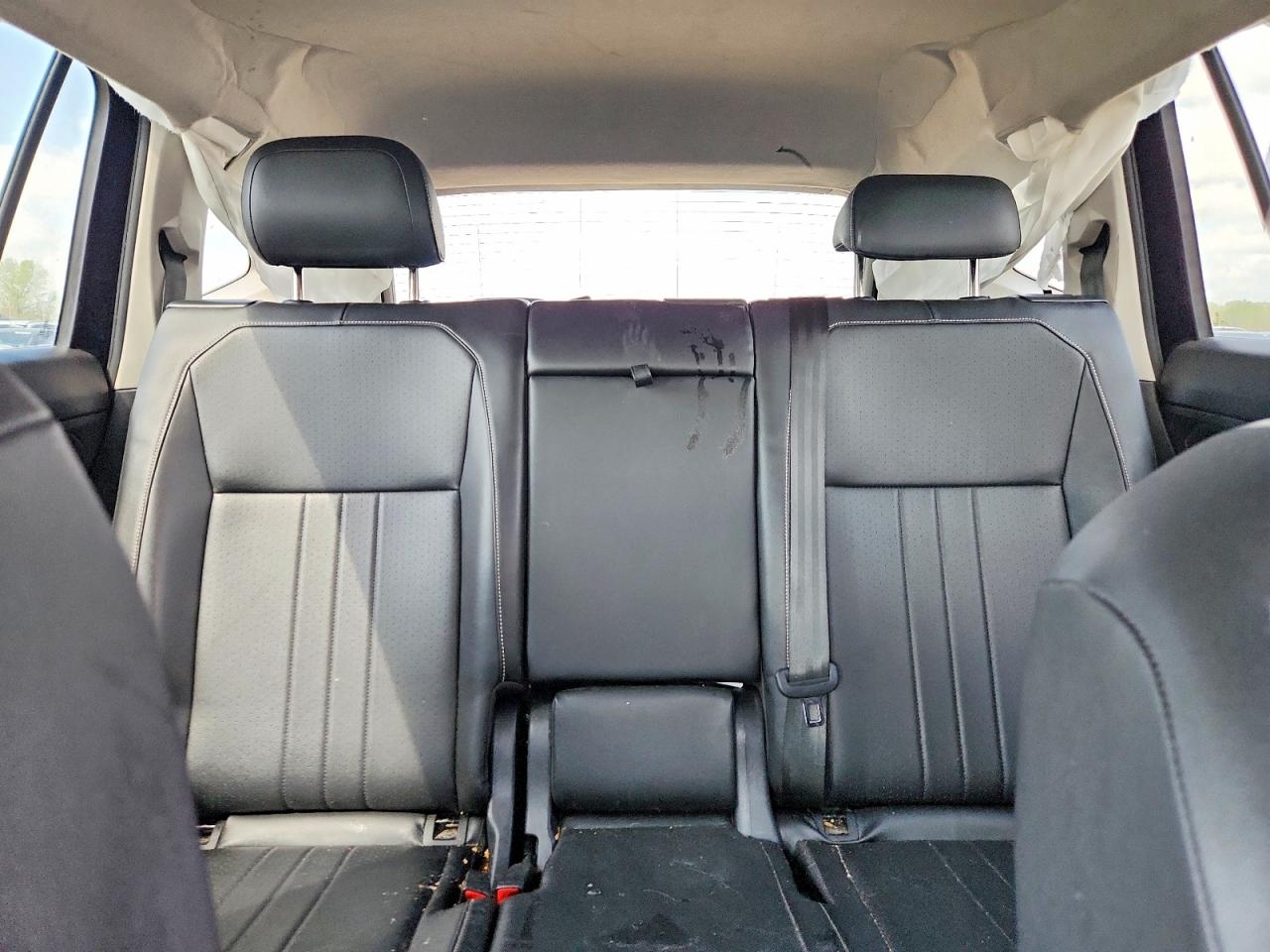 2024 VOLKSWAGEN TIGUAN SE photo 28
