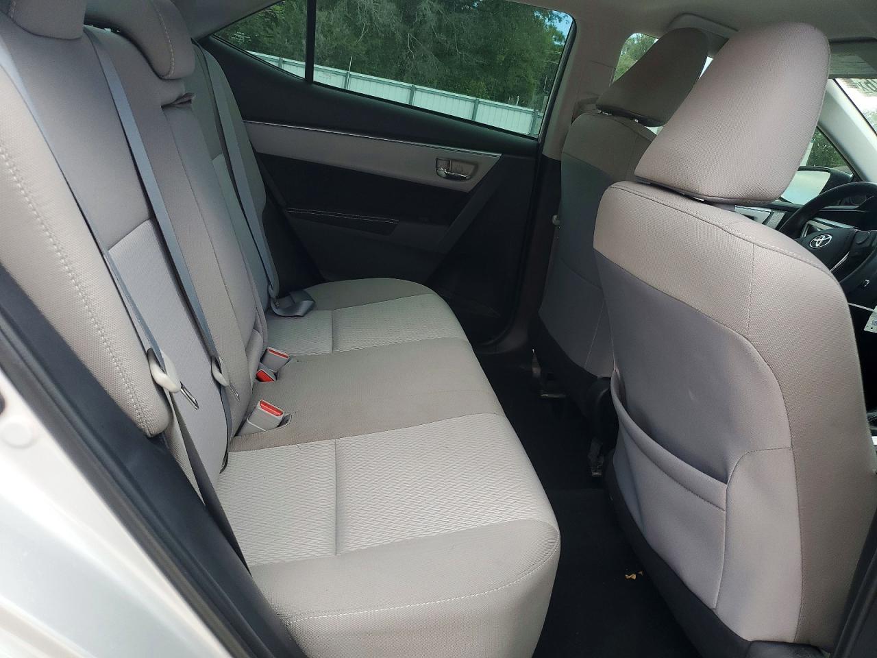 2015 TOYOTA COROLLA LE photo 19