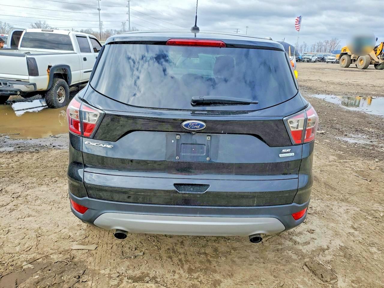 2017 FORD ESCAPE SE photo 16