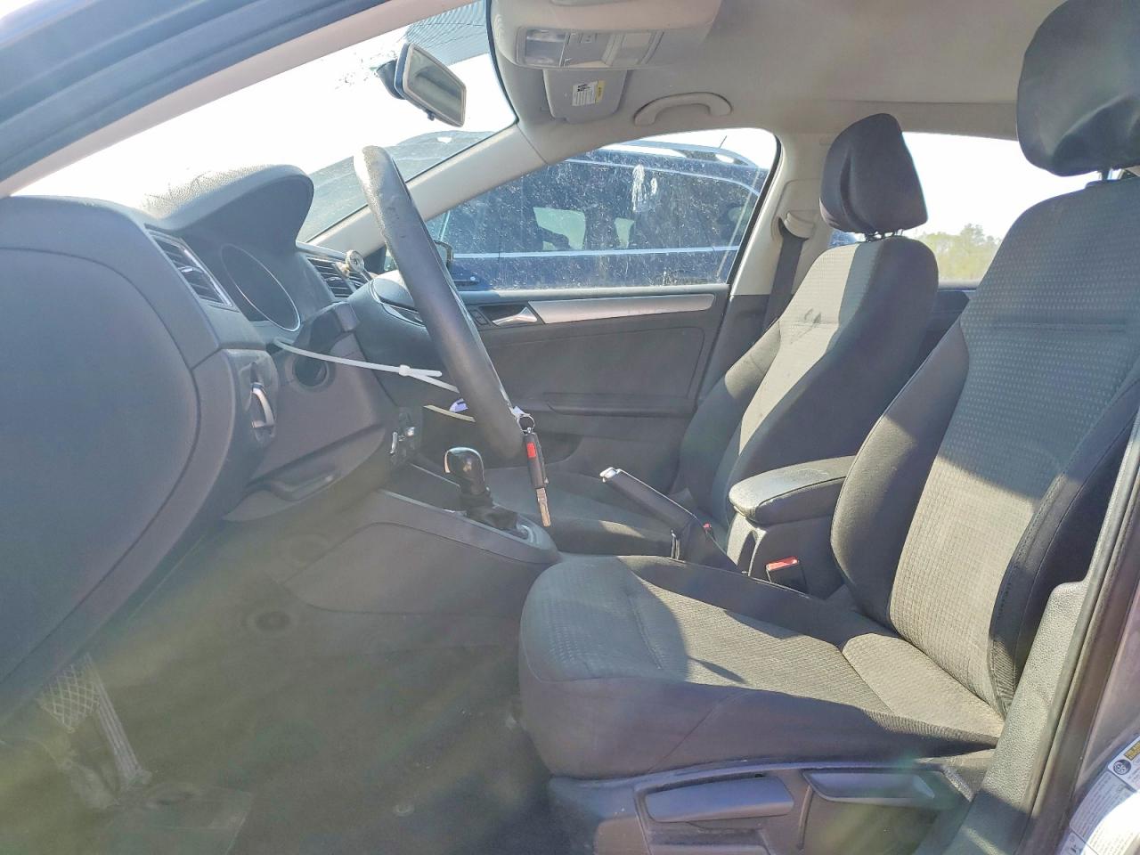 2015 VOLKSWAGEN JETTA SE photo 19