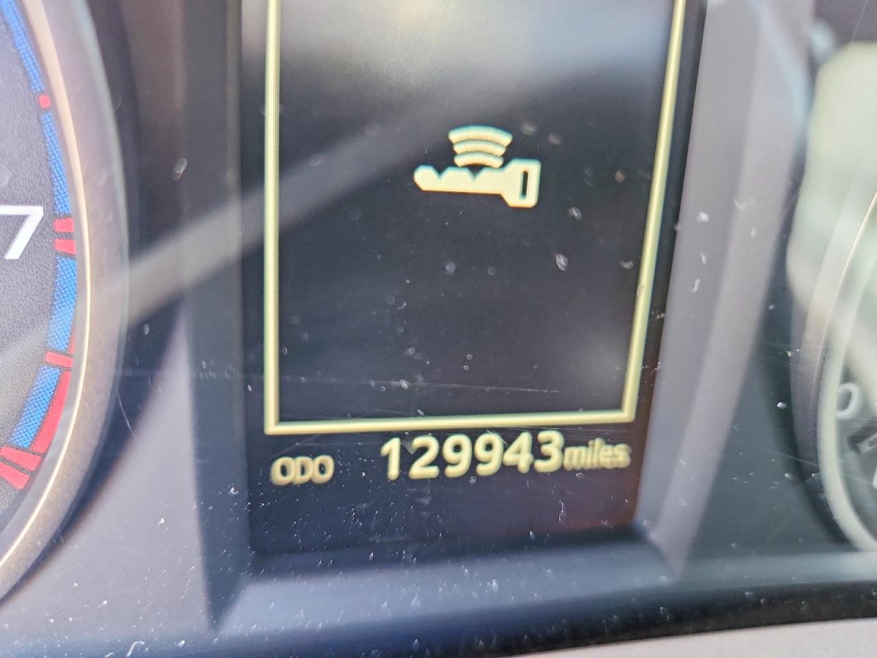 2018 TOYOTA RAV4 XLE photo 17