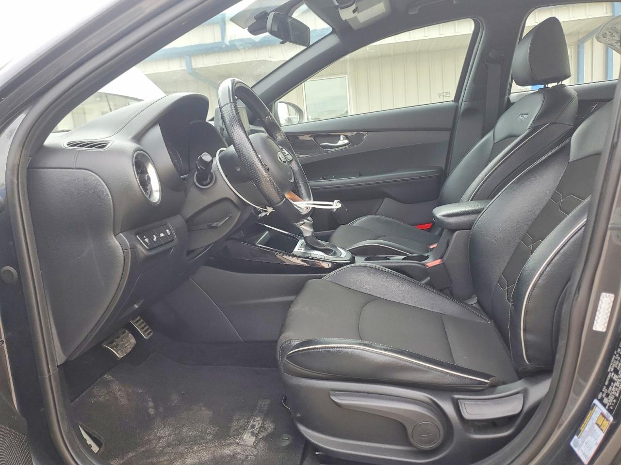2021 KIA FORTE GT LINE photo 7