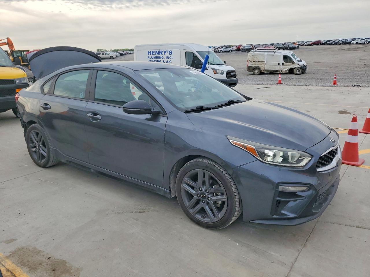 2021 KIA FORTE GT LINE photo 4