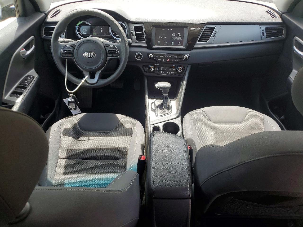 2018 KIA NIRO LX photo 15
