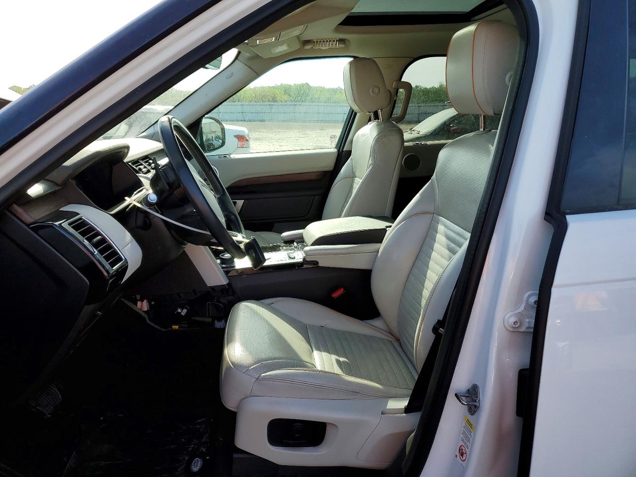 2019 LAND ROVER DISCOVERY HSE photo 13